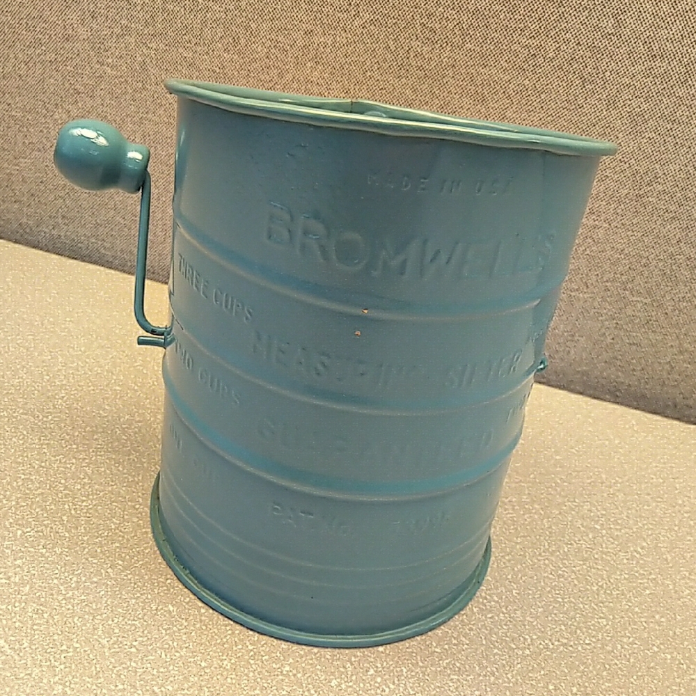 Bromwell's Blue Flour Sifter